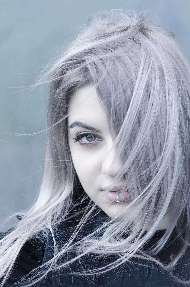 inzet Uitgaan petticoat Prachtige grijze haarkleuren: warme en koele haarkleuren | Glamourista -  kapsels