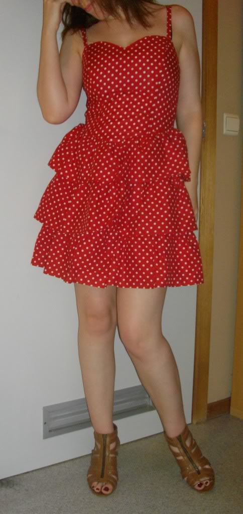 bruin haar red polkadot dress jurk
