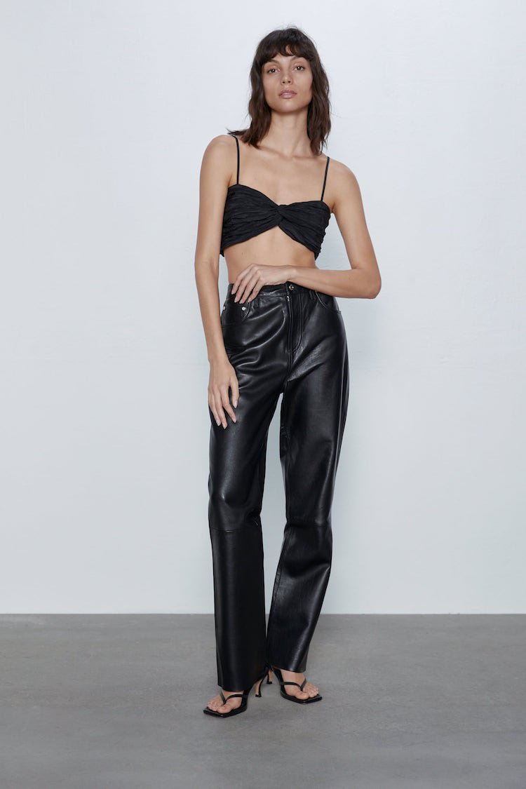 fashiontrends-2020-cropped-leren-broek